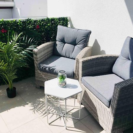 Studio Cosy Et Moderne Au Couchant Situe 150M De La Plage -Avec Parking Gratuit Prive - 25M2 - Climatise - Balcon - Wifi Gratuit La Grande-Motte Kültér fotó